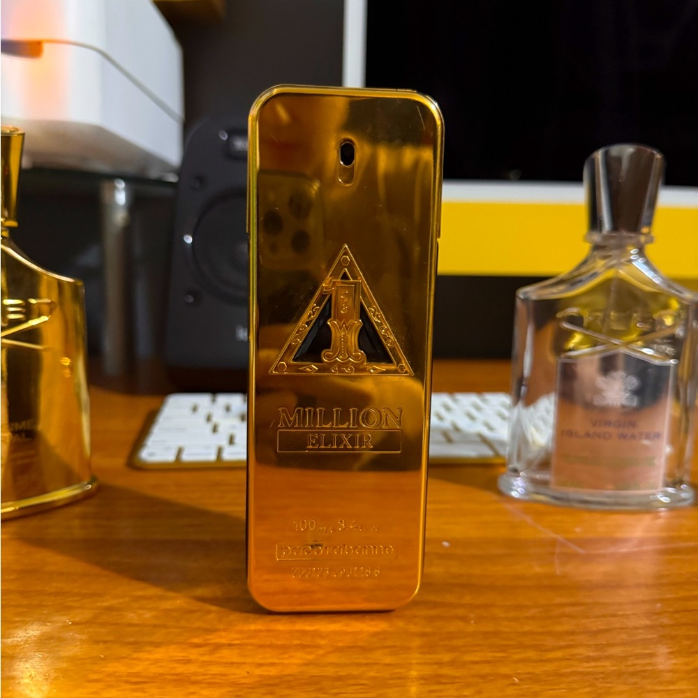 Selling PERFUME BOTTLES (REAL BOTTLES)